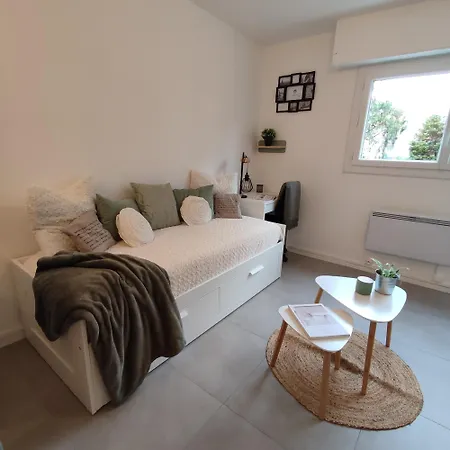 Cosy, Securisee, Parking Prive Apartman