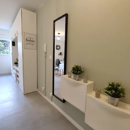 Cosy, Securisee, Parking Prive * Pau