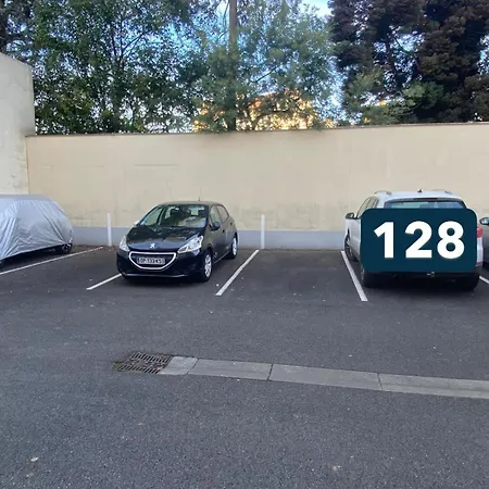 Cosy, Securisee, Parking Prive Apartment *