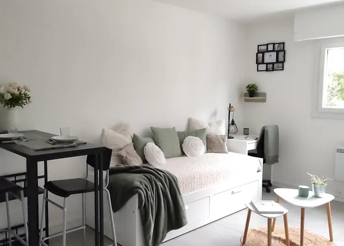 Cosy, Securisee, Parking Prive